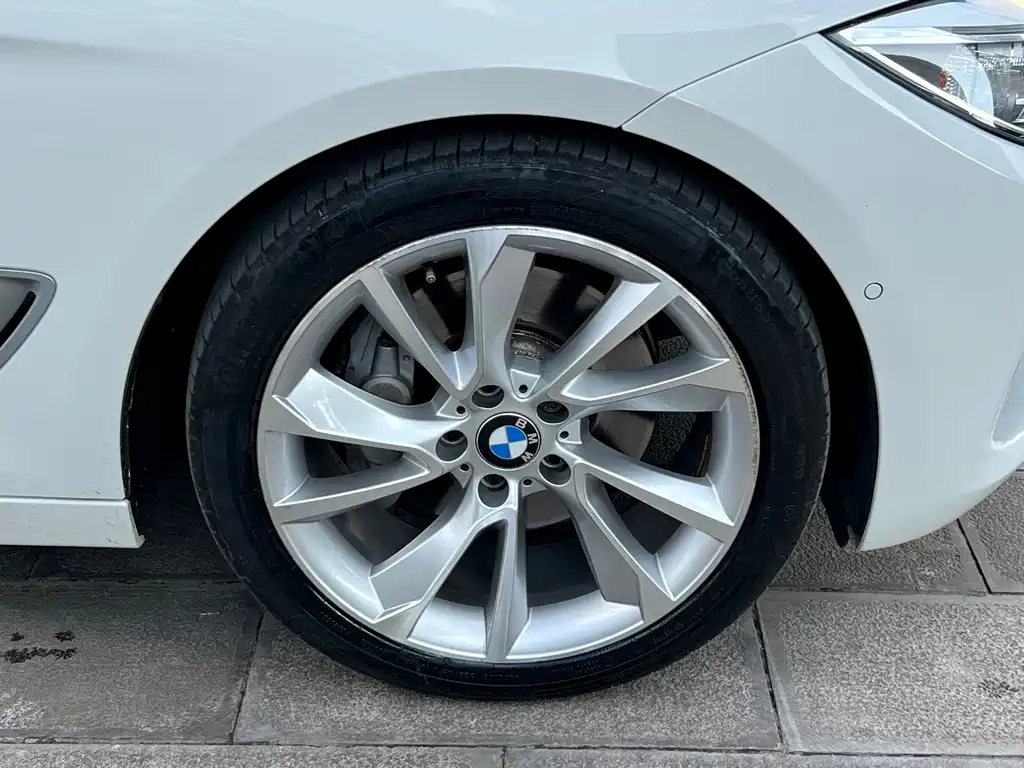 BMW 3 Series GT 2015 — фото 6