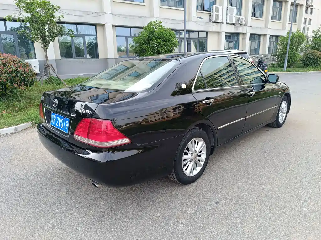 Toyota Crown 2006