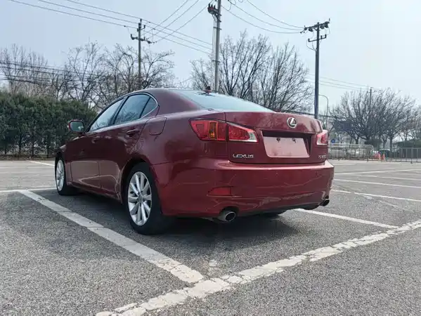 Lexus IS 2009