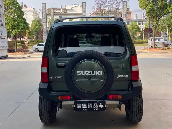 Suzuki Jimny 2015