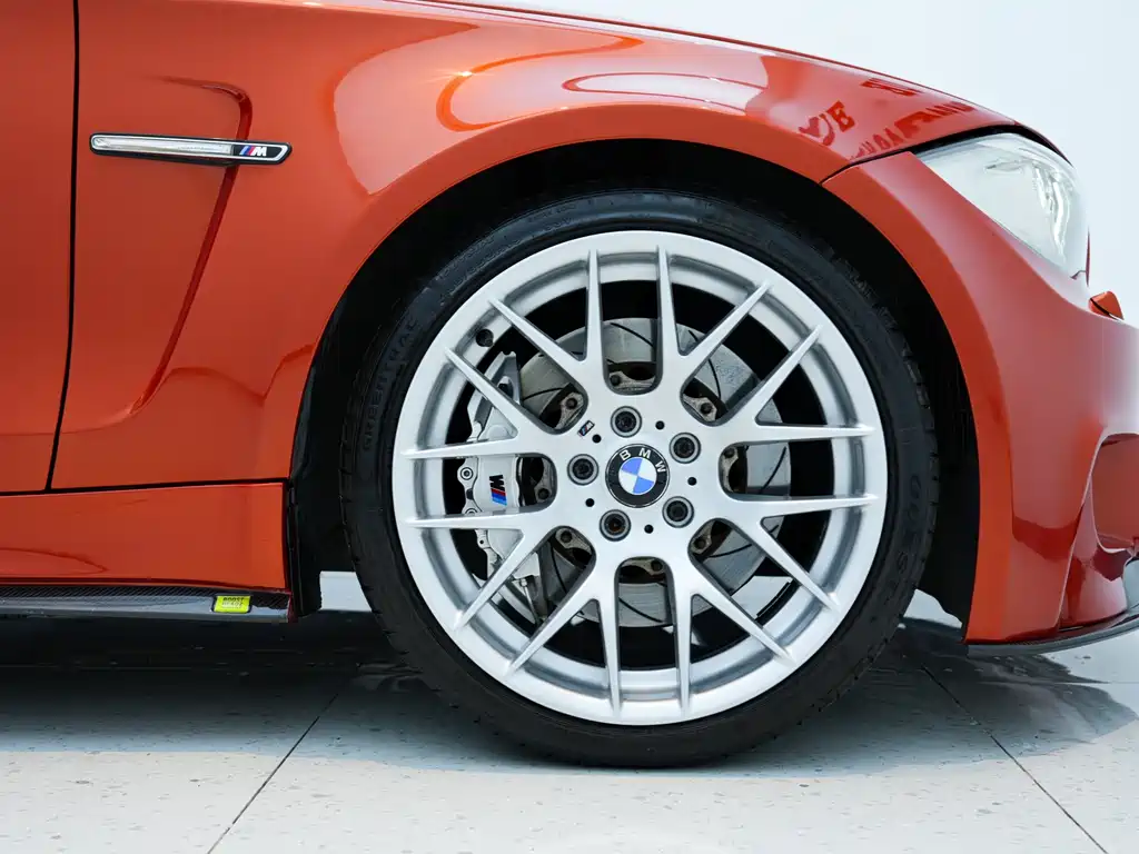 BMW 1 Series M 2012 — фото 8