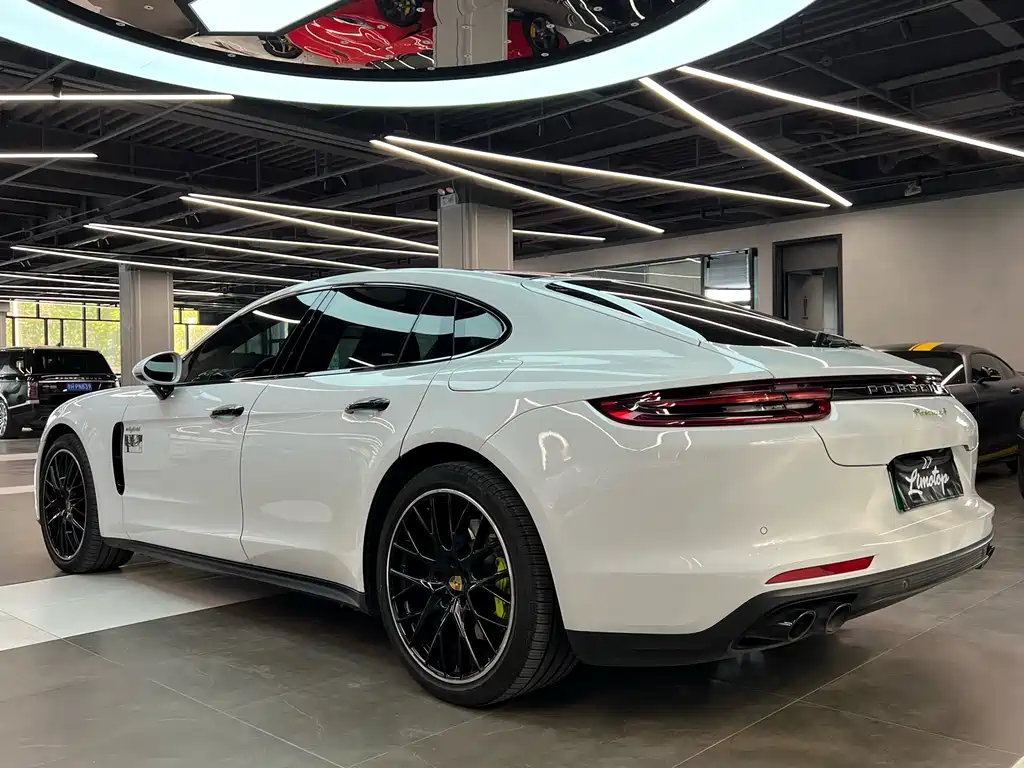 Porsche Panamera Hybrid 2019 — фото 5