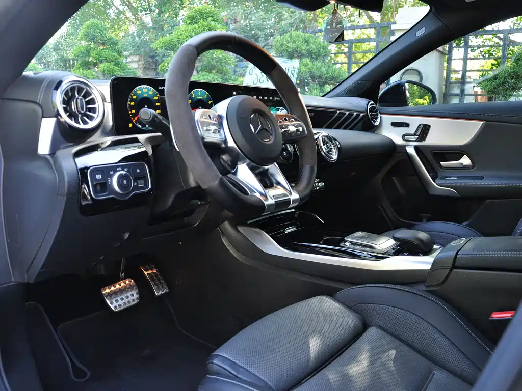Mercedes-Benz CLA AMG 2022 — фото 6