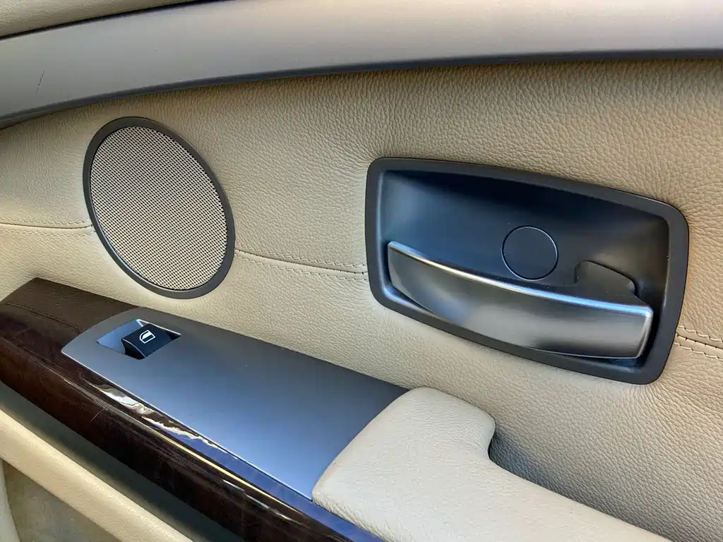 BMW 7 Series 2009 — фото 20