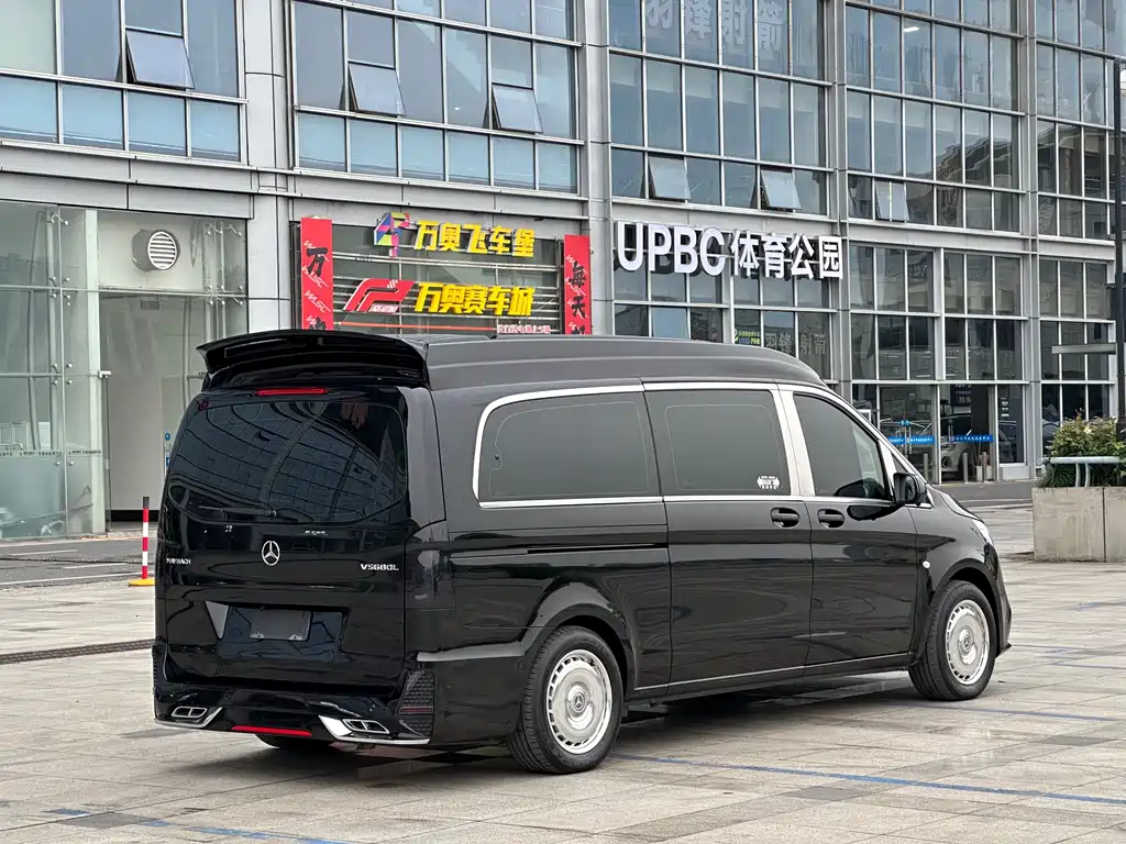 Mercedes-Benz Vito 2023 — фото 6