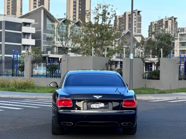 Bentley Flying Spur 2017