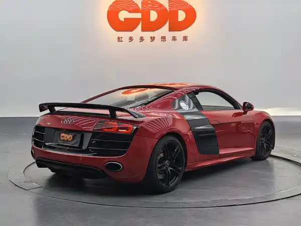 Audi R8 2010