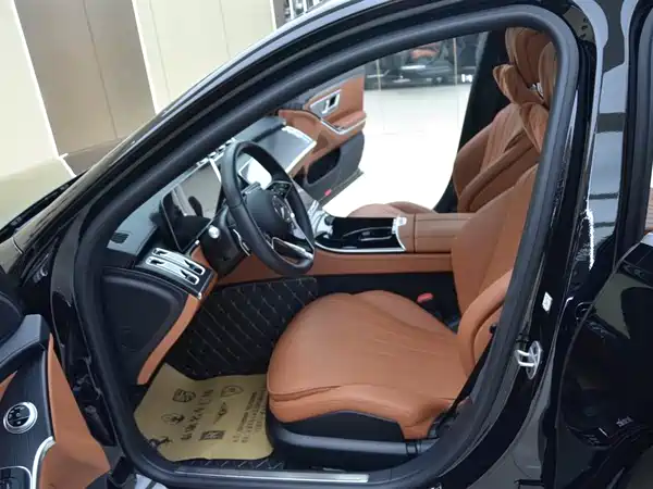 Mercedes-Benz S-Class 2024