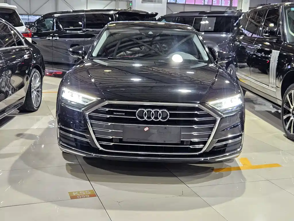 Audi A8 2022 — фото 2