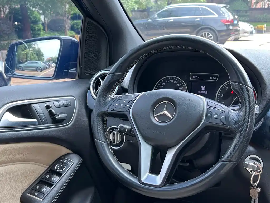 Mercedes-Benz B-Class 2012 — фото 19