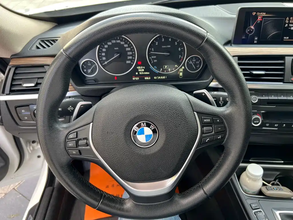 BMW 3 Series GT 2015 — фото 16