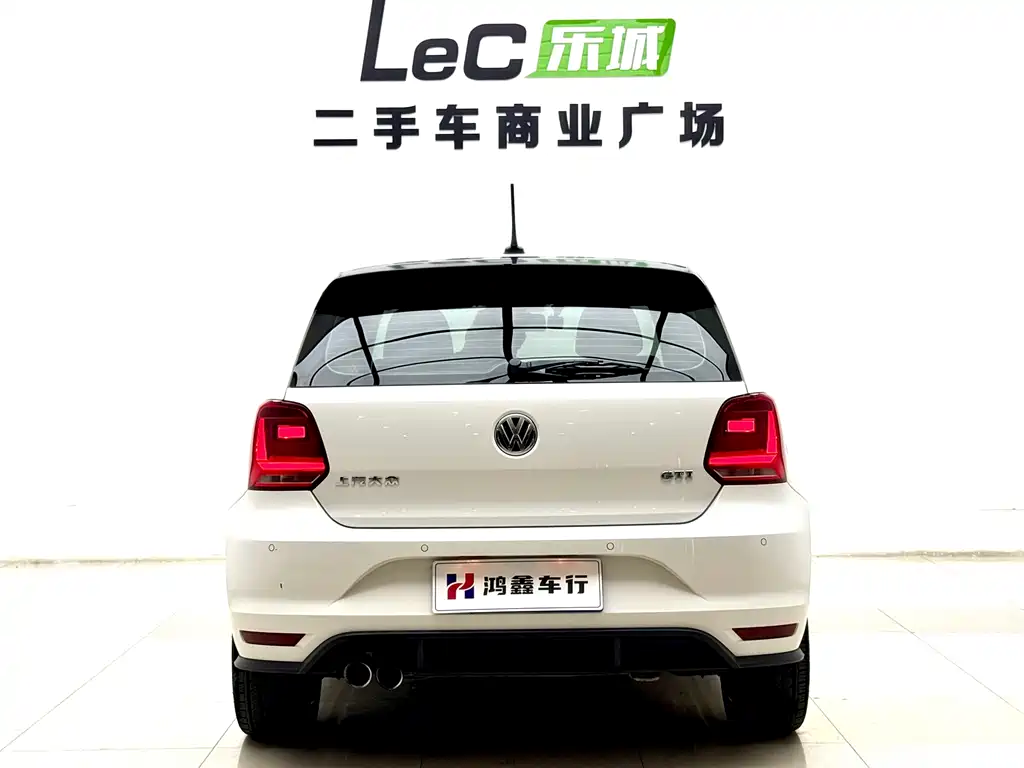 Volkswagen Polo 2017 — фото 14
