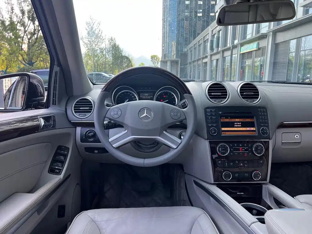 Mercedes-Benz GL-Class 2011 — фото 13