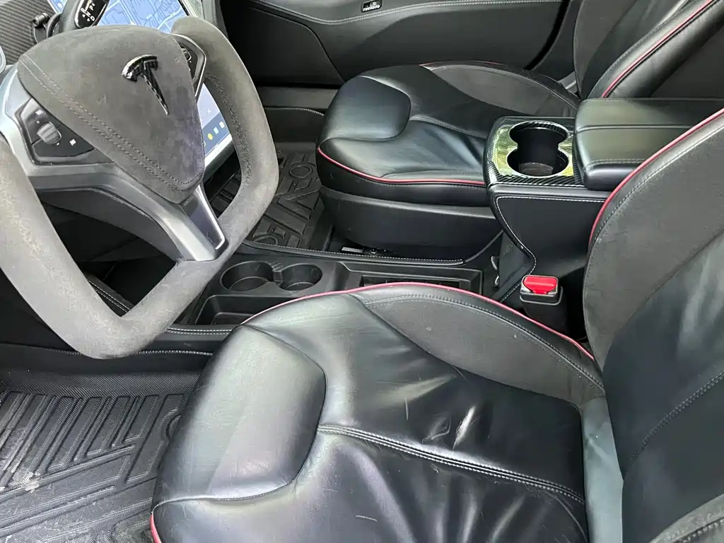 Tesla Model S 2015 — фото 9