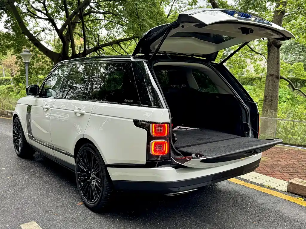 Land Rover Range Rover 2019 — фото 24