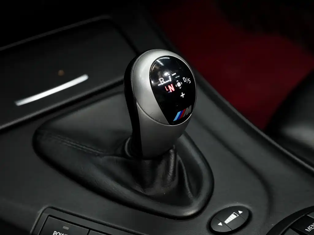 BMW M3 2012 — фото 18