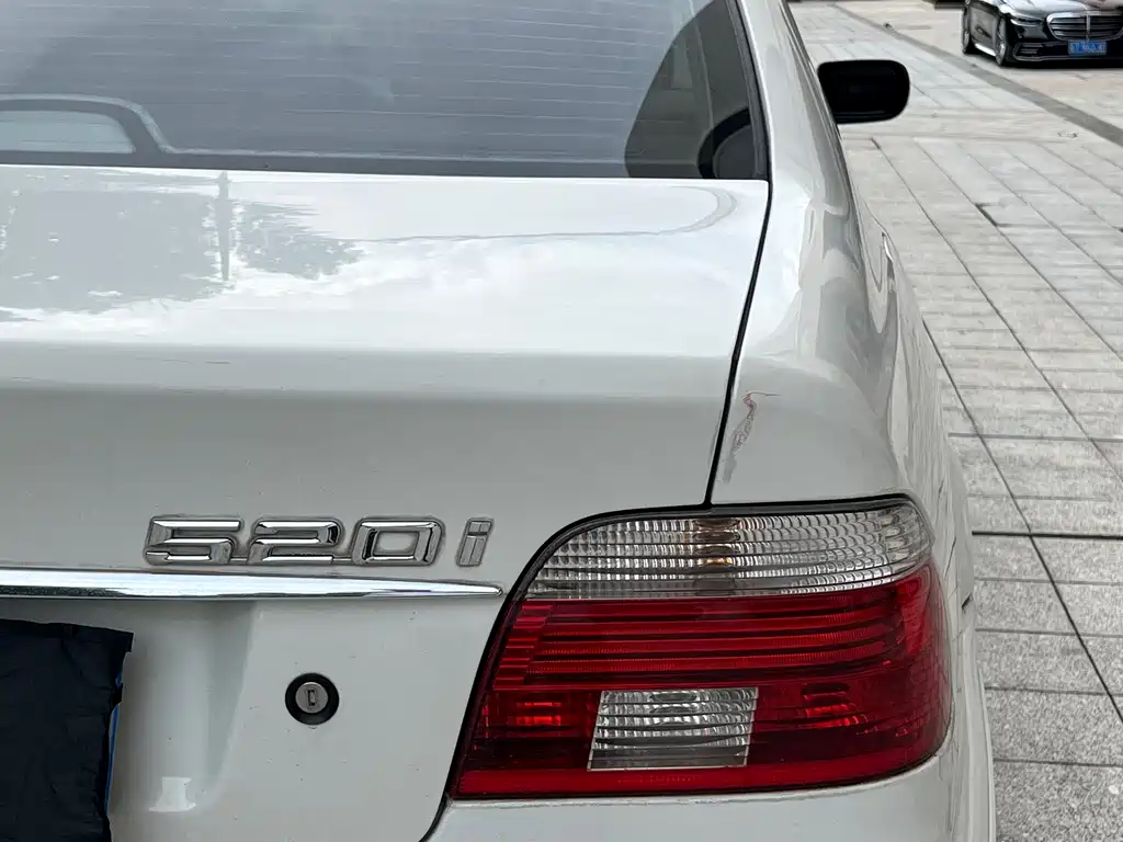 BMW 5 Series 2003 — фото 12