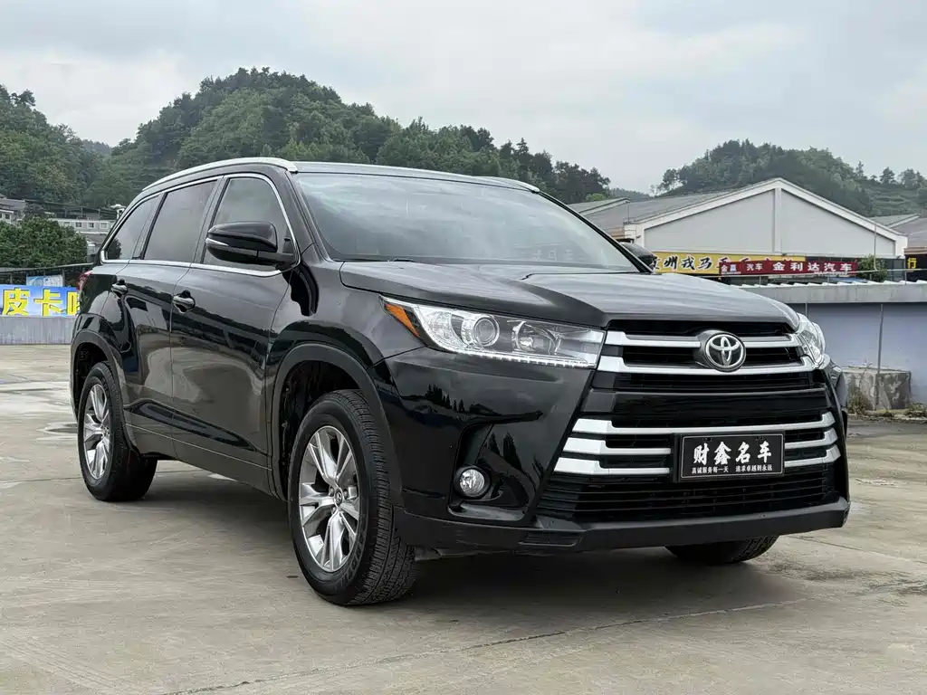 Toyota Highlander 2019 — фото 3