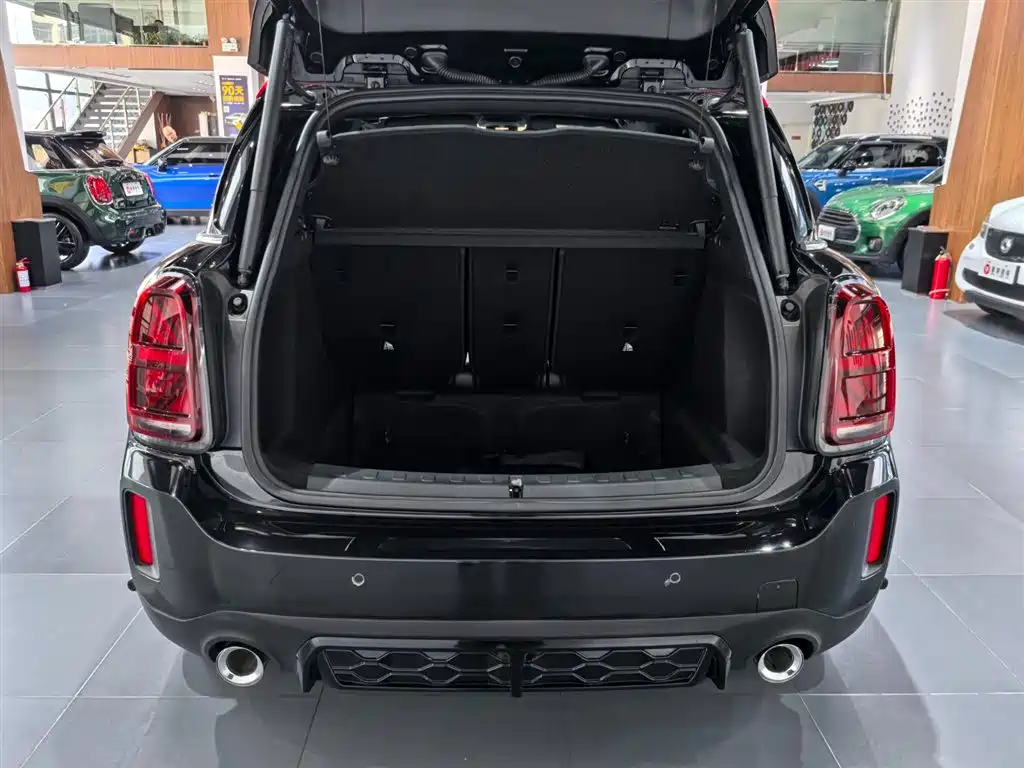 MINI JCW Countryman 2021 — фото 20