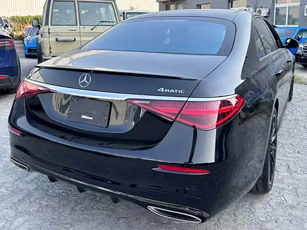 Mercedes-Benz S-Class 2024