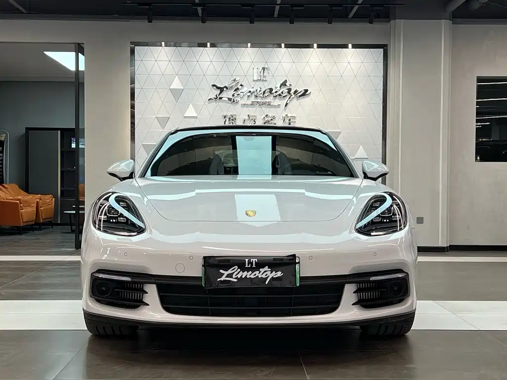 Porsche Panamera Hybrid 2019 — фото 2