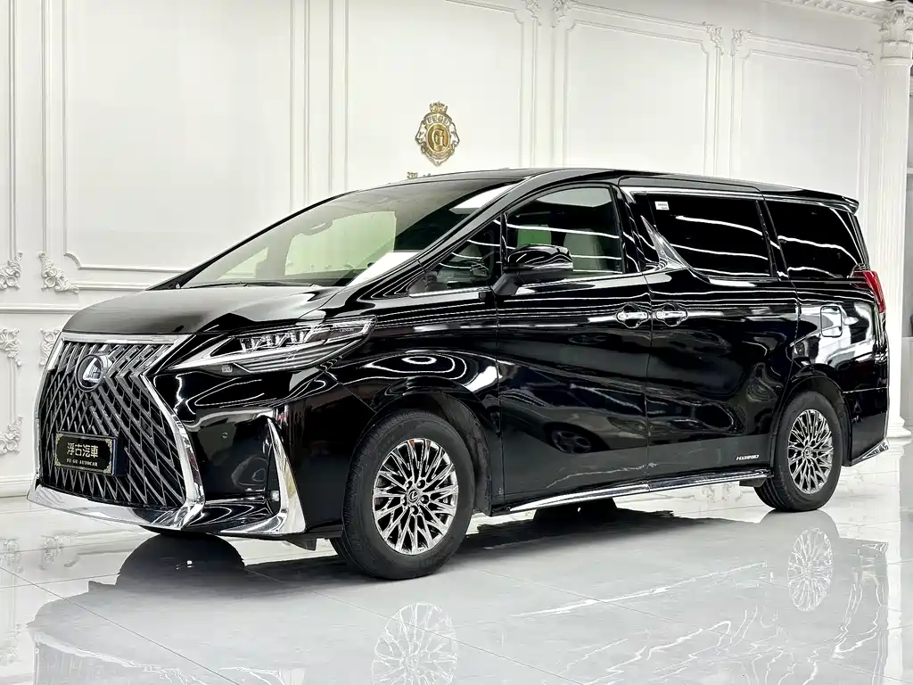 Lexus LM 2021 — фото 1