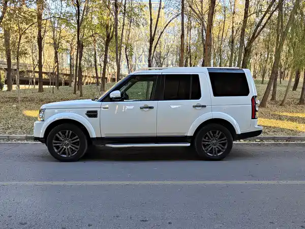 Land Rover Discovery 2016
