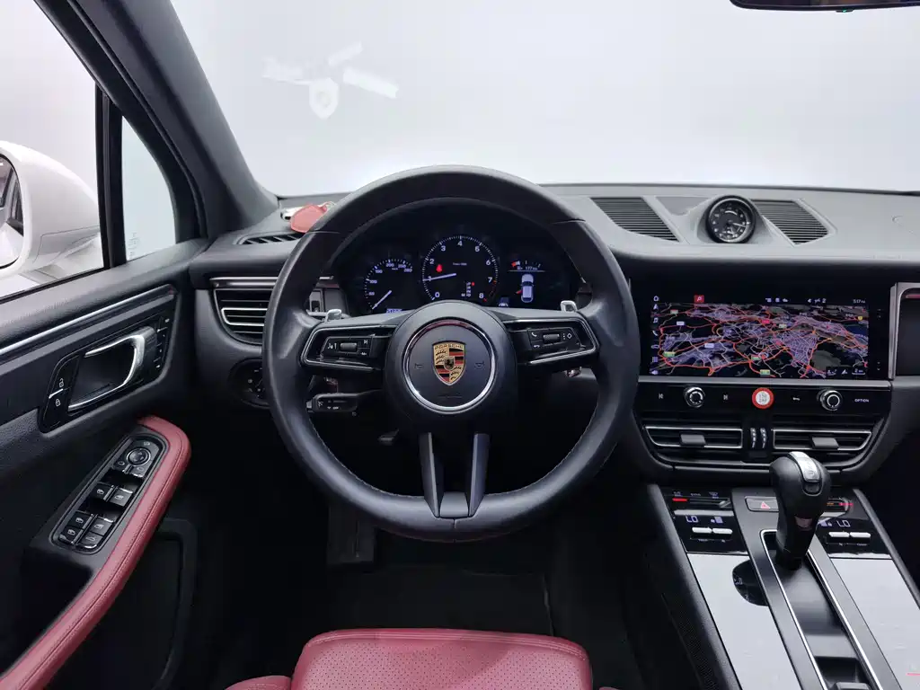 Porsche Macan 2023 — фото 17