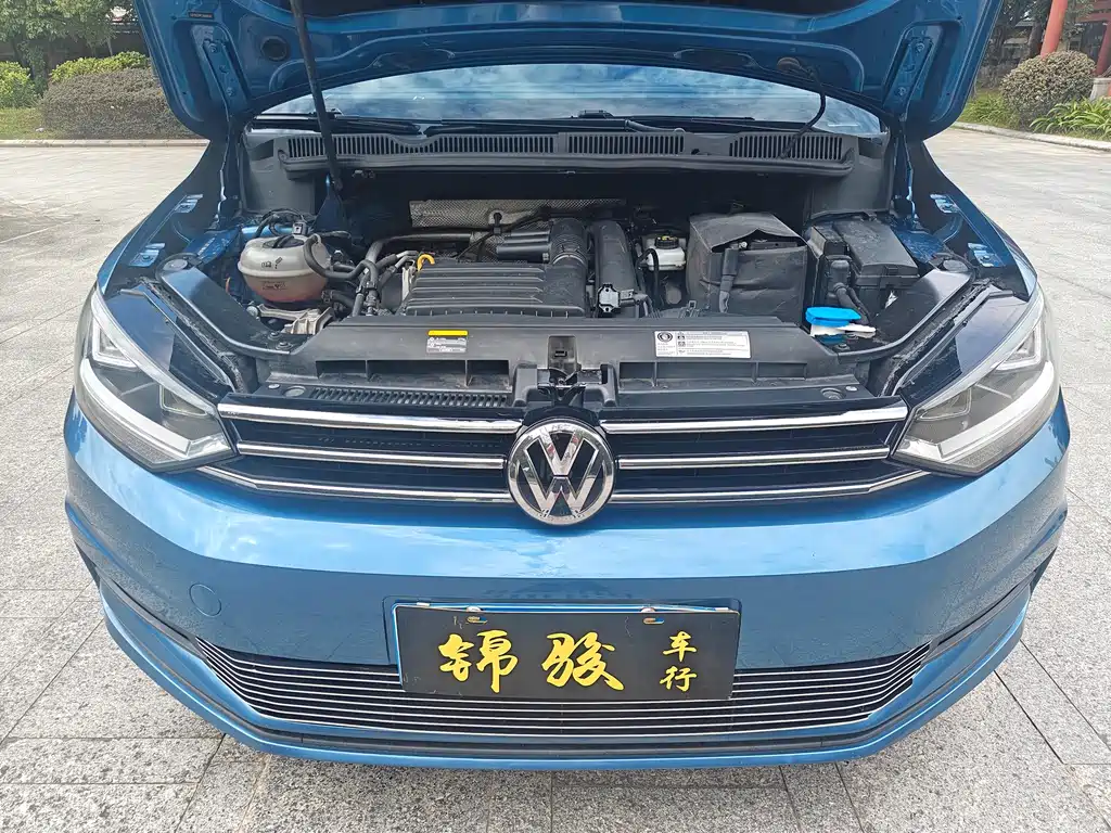 Volkswagen Touran 2019 — фото 17