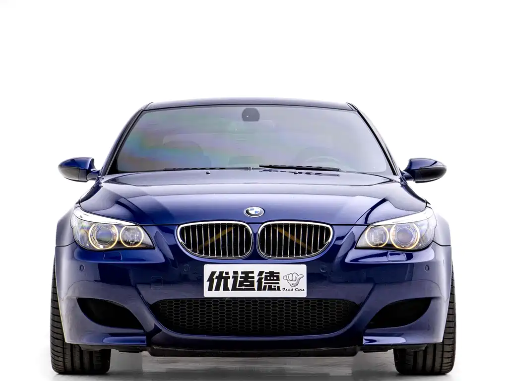 BMW M5 2006 — фото 3