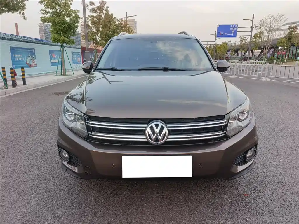 Volkswagen Tiguan 2015 — фото 2
