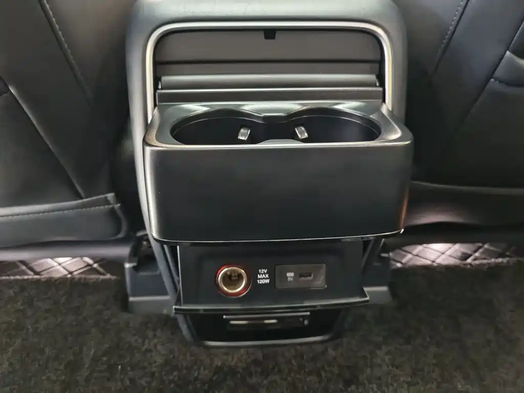 GAC Motor Trumpchi M8 2022 — фото 14