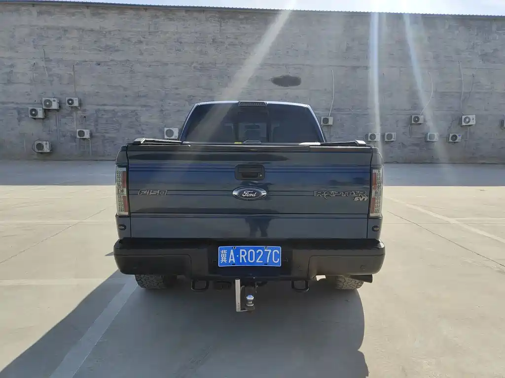 Ford F-150 Raptor 2014