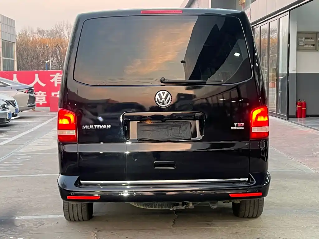 Volkswagen Multivan 2015 — фото 4