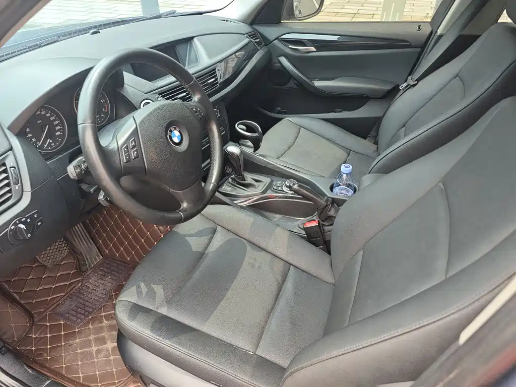 BMW X1 2012 — фото 10