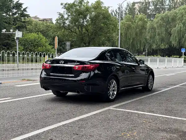 Infiniti Q50L 2016
