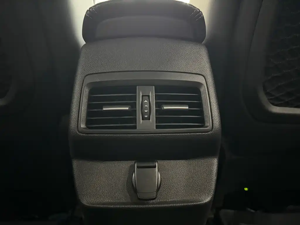 Renault Koleos 2018 — фото 17