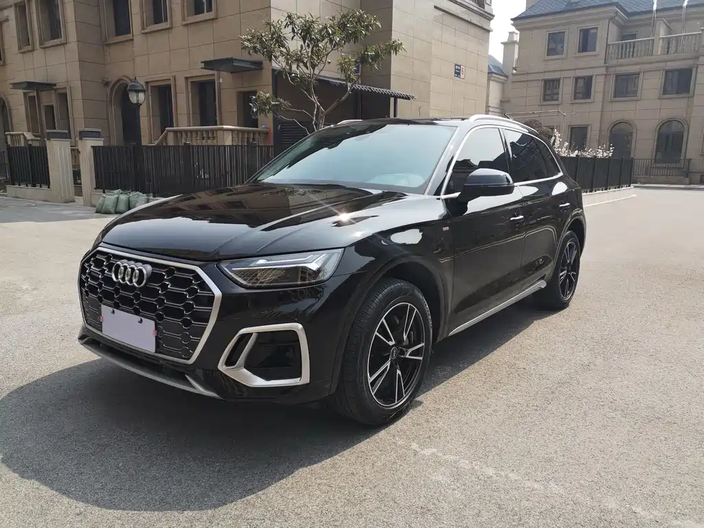 Audi Q5L 2022