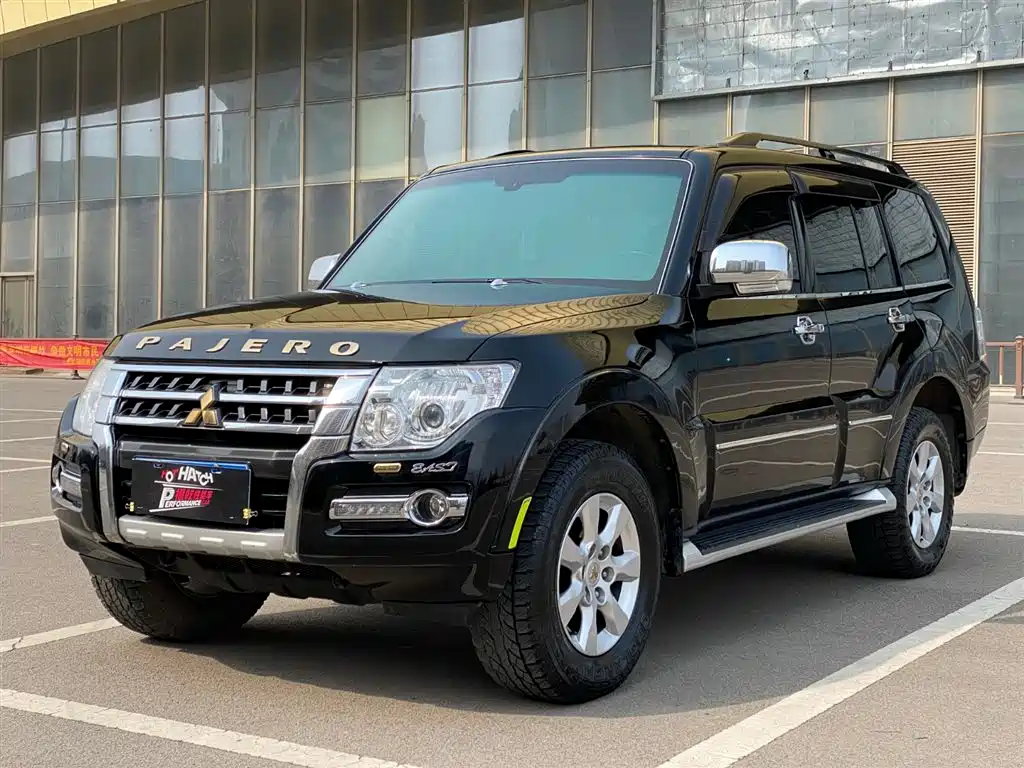 Mitsubishi Pajero 2018 — фото 1