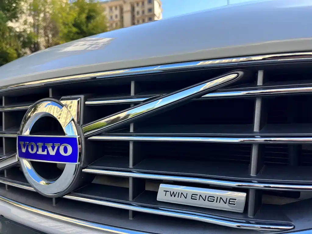 Volvo S60 PHEV 2015 — фото 20