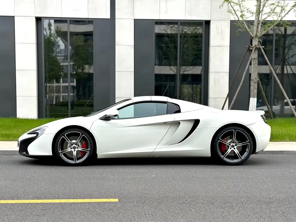 McLaren 625C 2015 — фото 9