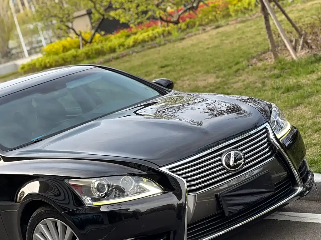 Lexus LS 2013 — фото 4