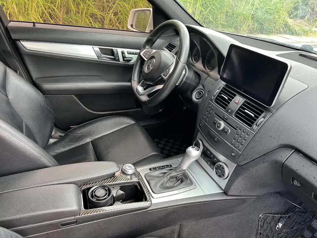 Mercedes-Benz C-Class 2010 — фото 13