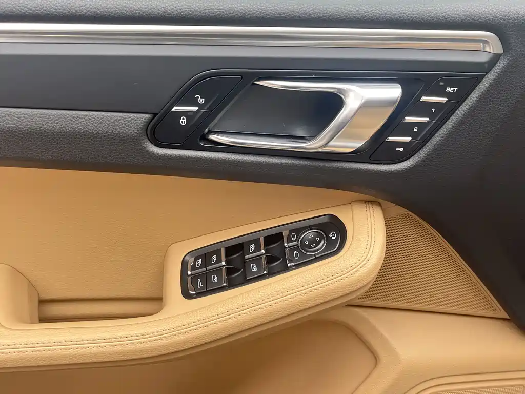 Porsche Macan 2018 — фото 8