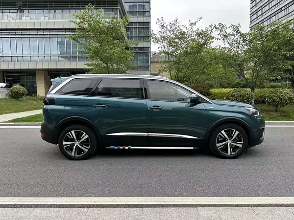 Peugeot 5008 2018