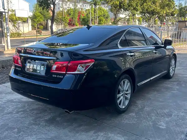 Lexus ES 2010