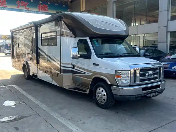 Ford E350 2011