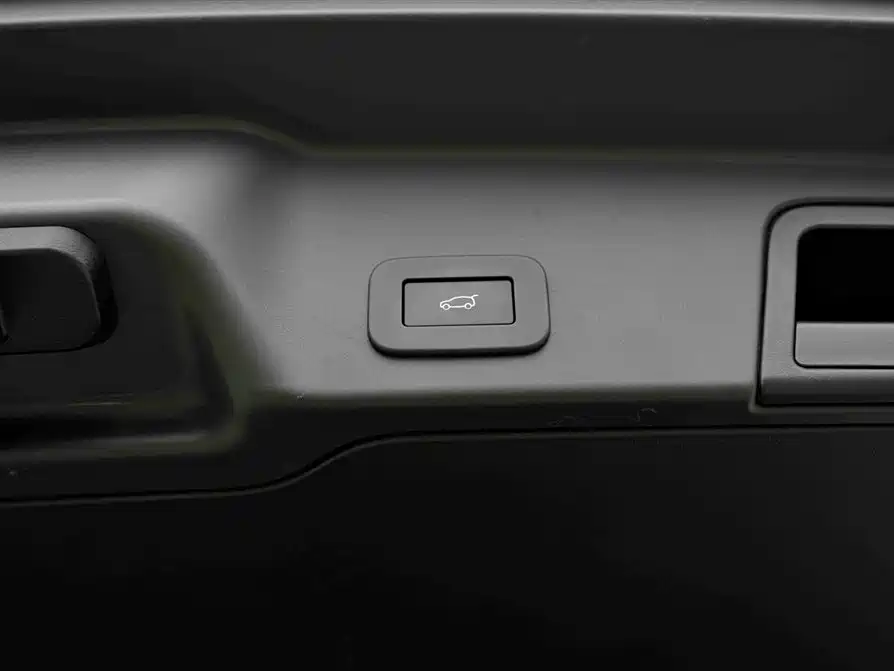 Land Rover Evoque 2024 — фото 25