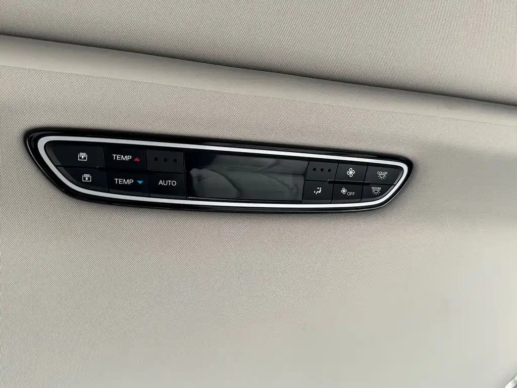GAC Motor Trumpchi M8 2022 — фото 14