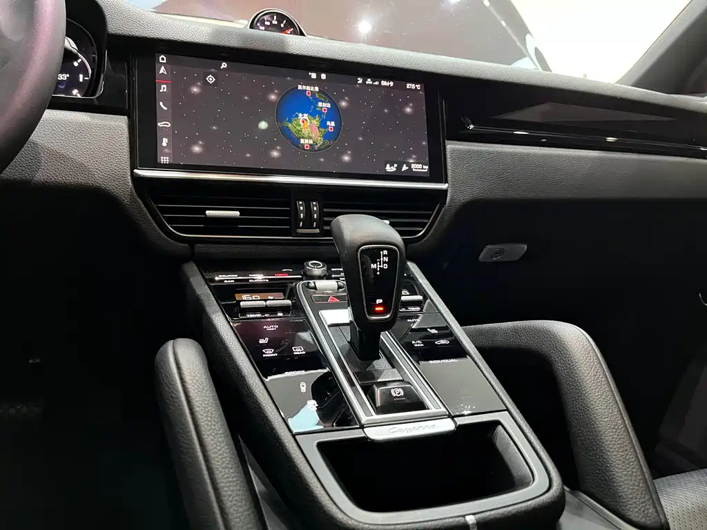 Porsche Cayenne 2018 — фото 9